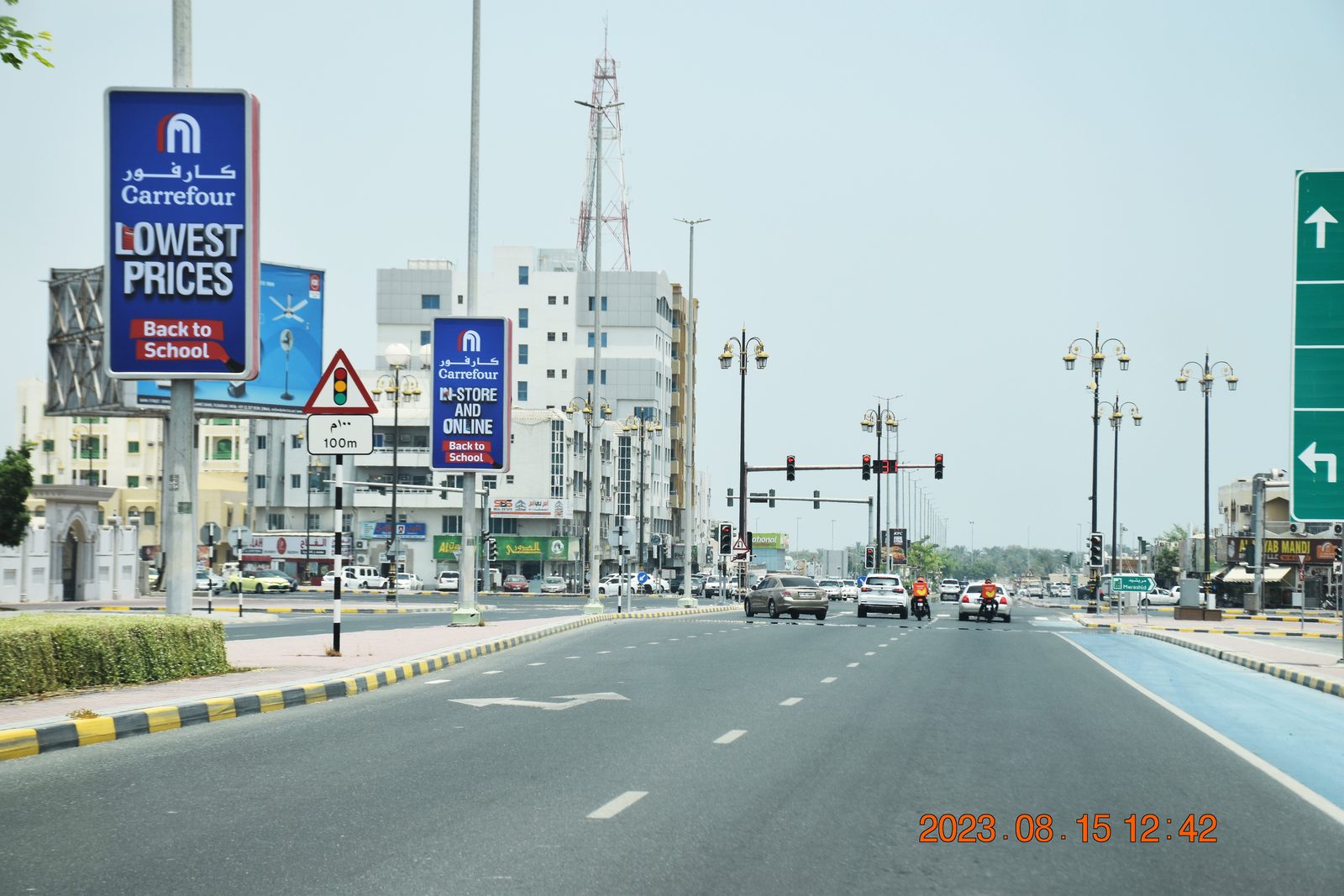 Al Salam Rd Opp Municipality Area — Back-Lit Lamppost, Fujairah
