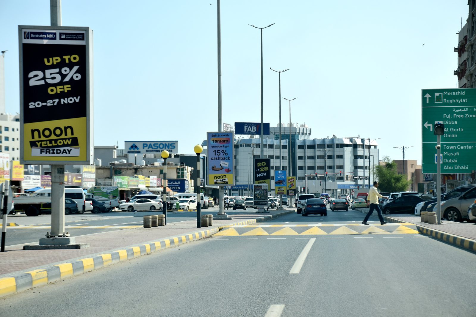 Fujairah Stadium Area Opp Passon Hypermarket — Back-Lit Lamppost, Fujairah