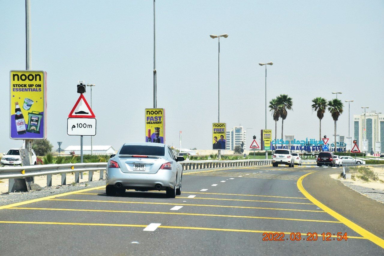 Al Ittihad Rd — Ajmal Makkan Rd Area (Lampposts) — Back-Lit Lamppost, Umm Al Quwain